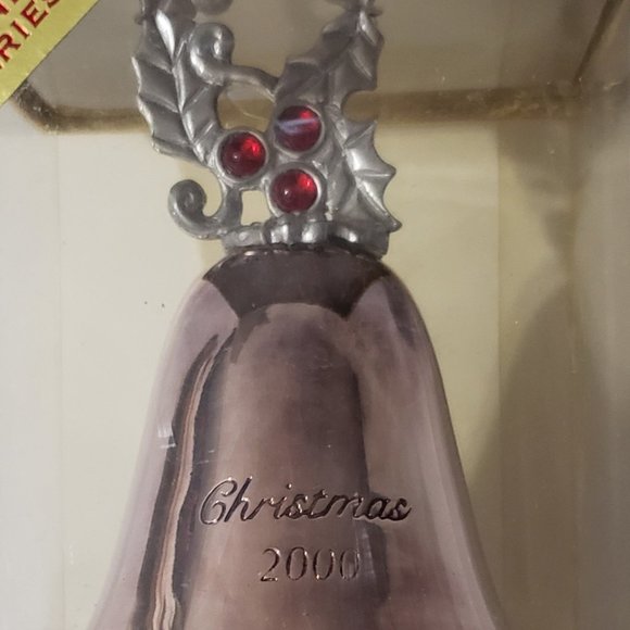 GORHAM 2000 Holly Bell Second  in a series - Picture 3 of 6